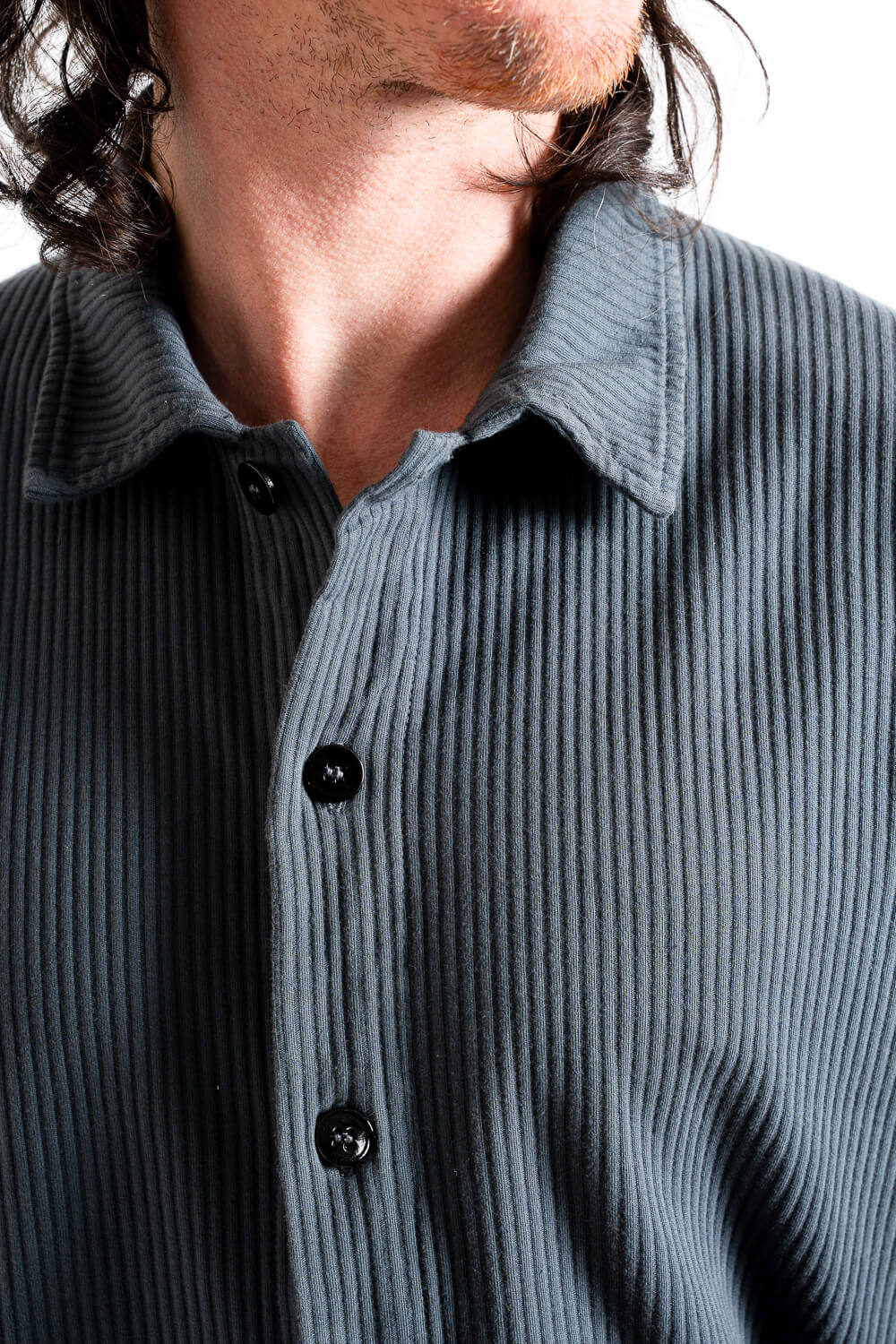 Modern Italian Tailoring with a Relaxed Soul