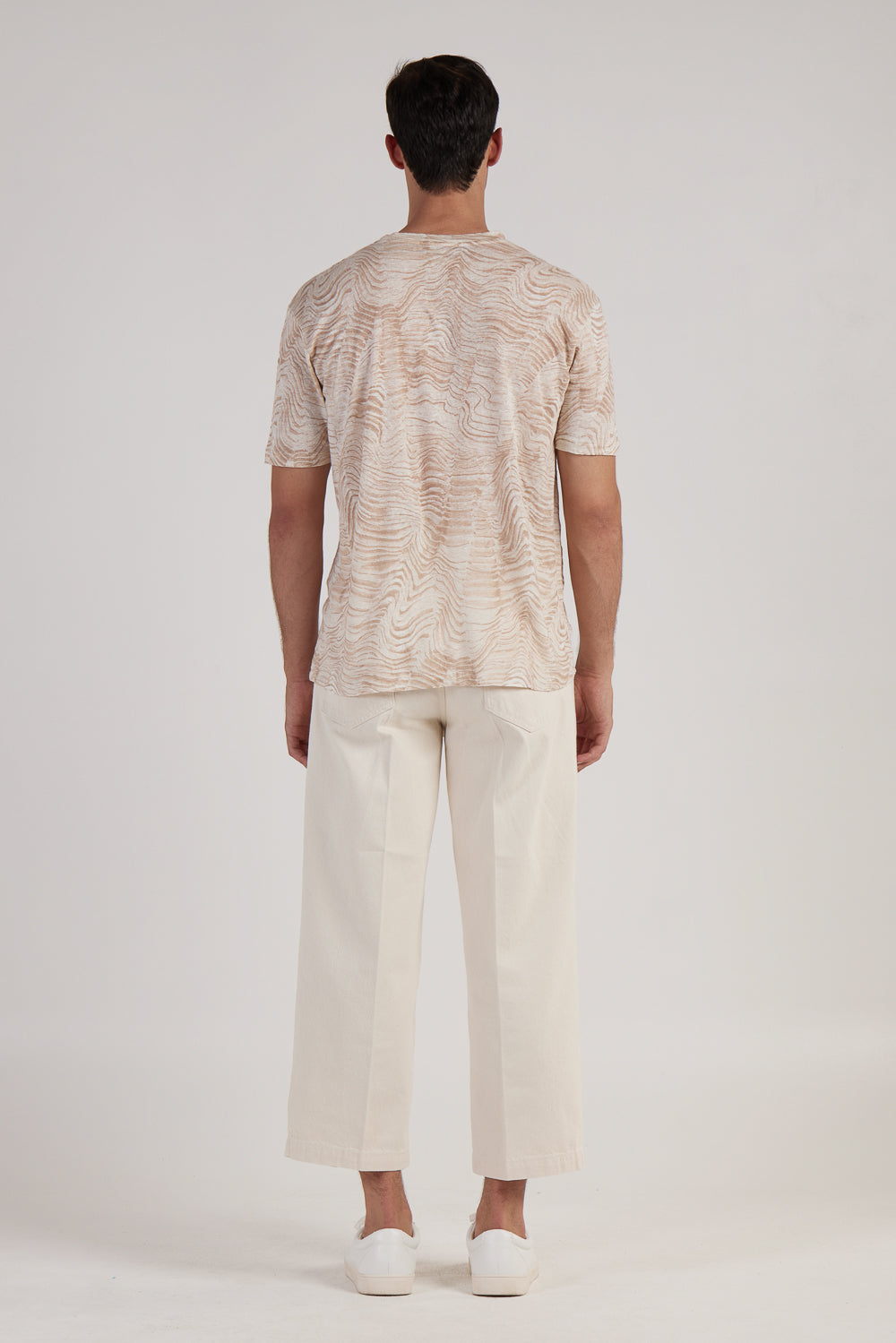 Buy the Daniele Fiesoli All Over Dunes Print Linen T-Shirt in Sand at Intro. Spend £50 for free UK delivery. Official stockists. We ship worldwide.