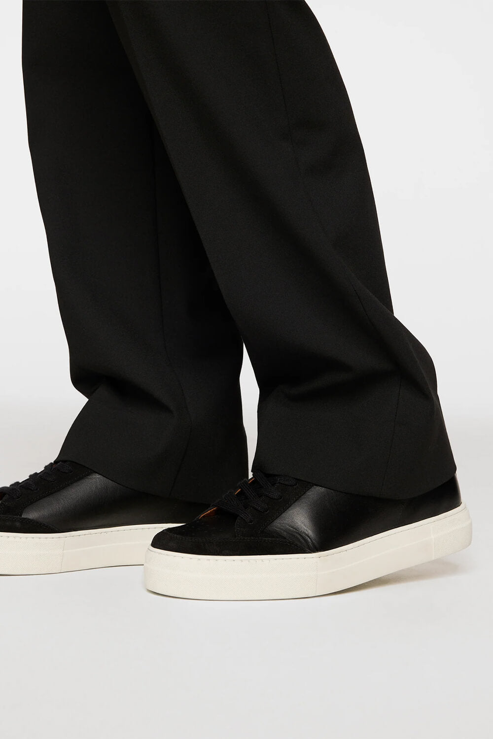 Art Signature Leather Sneaker Black