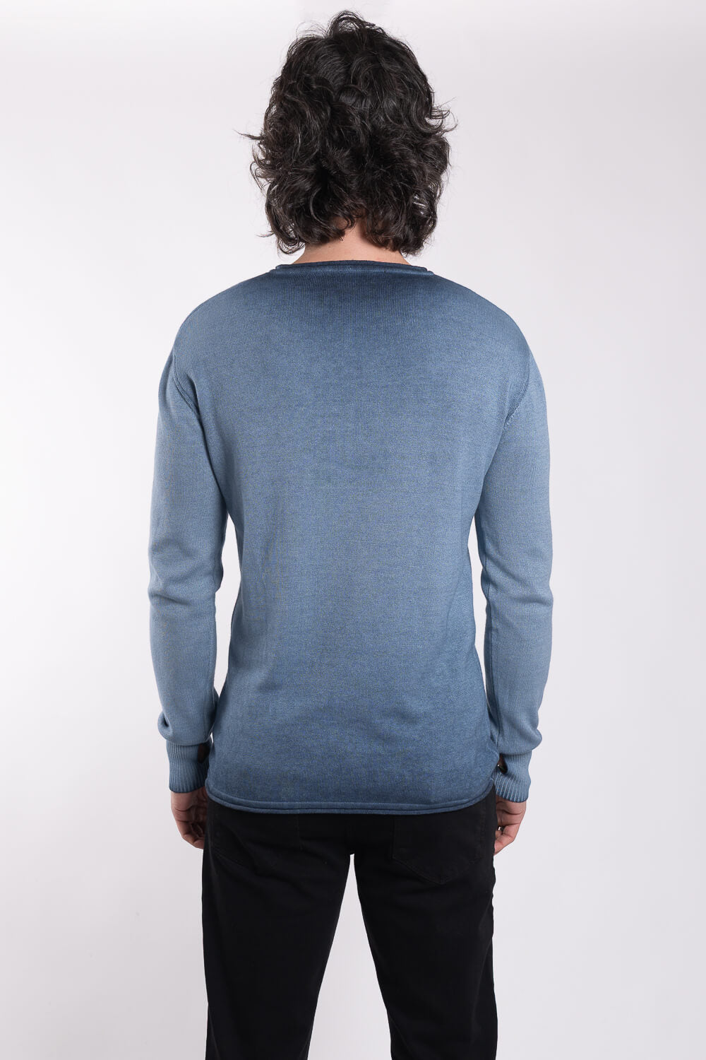 Cold Dye Effect Raw Neck Sweatshirt Blue