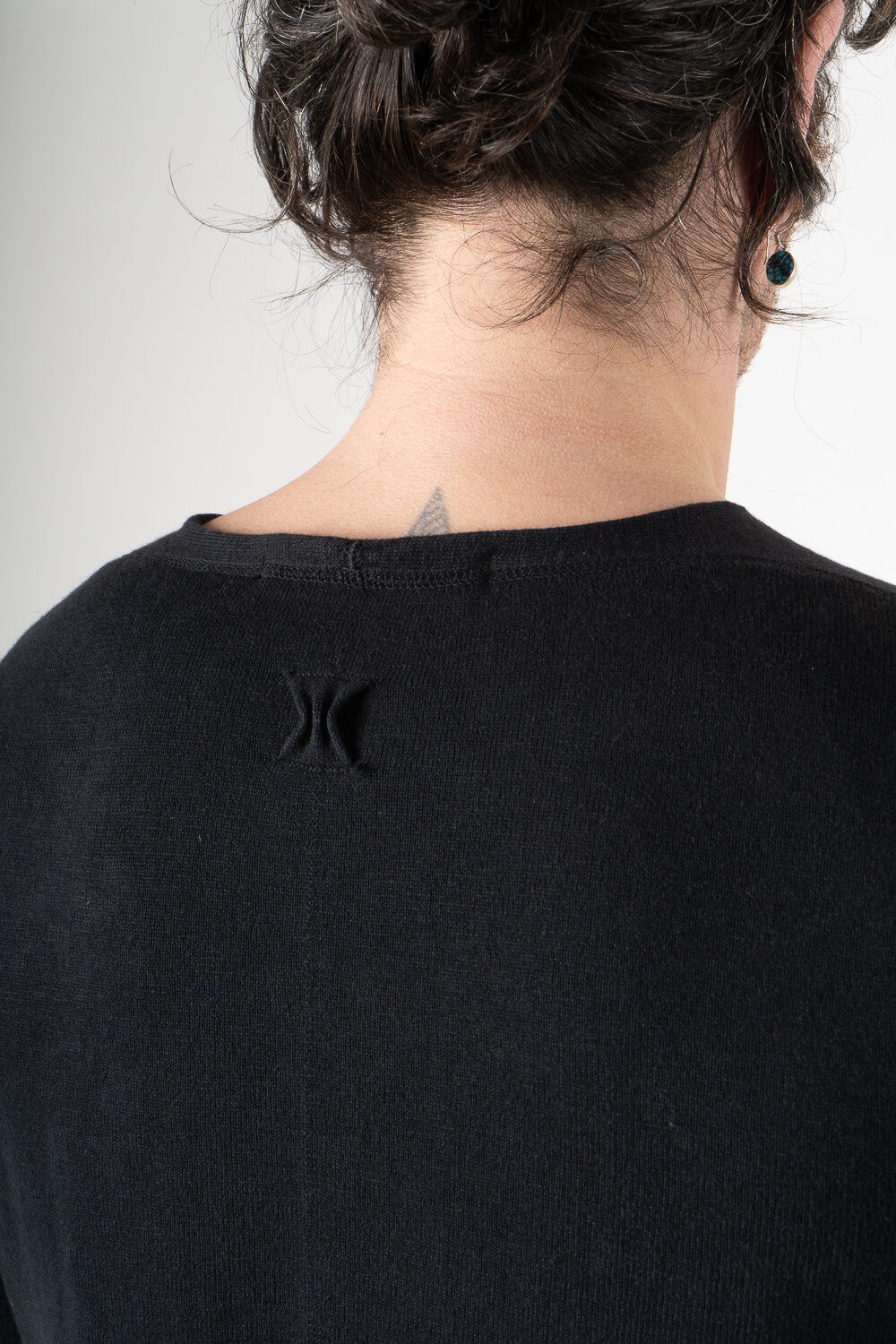Cotton/Linen Raw Neck L/S T-Shirt Black