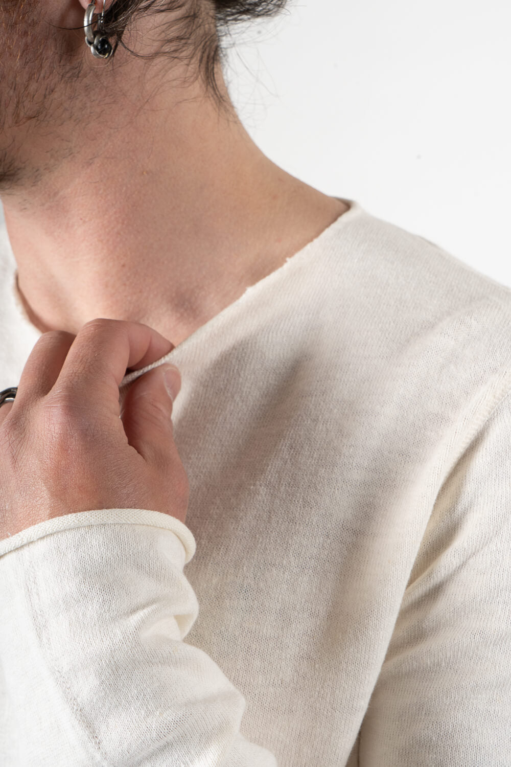 Cotton/Linen Raw Neck L/S T-Shirt Cream