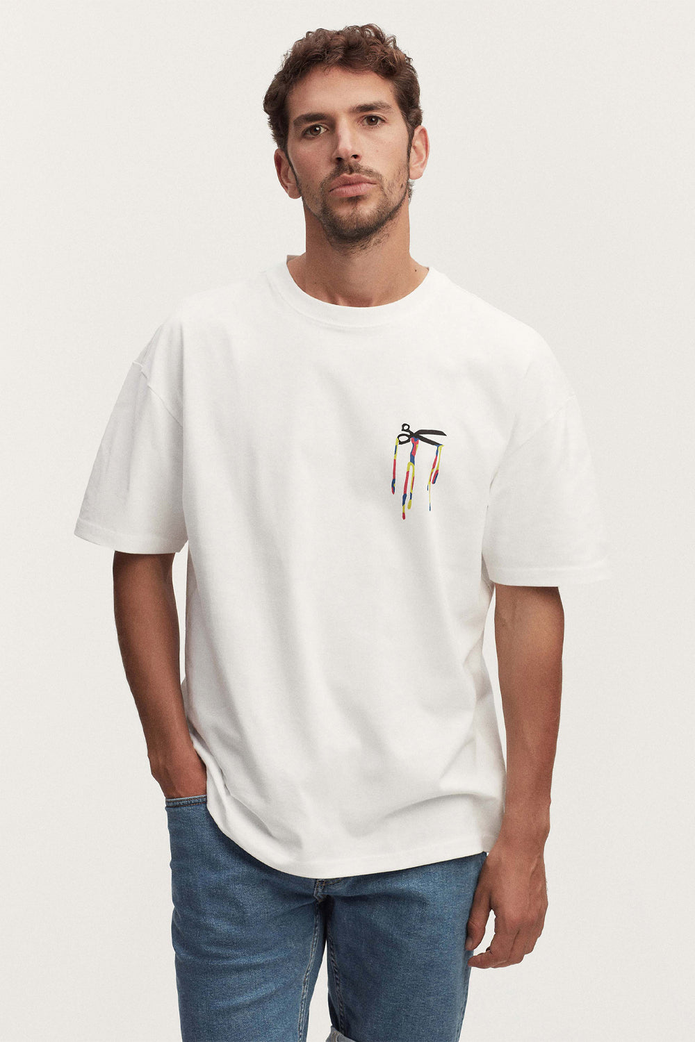 Buy the Denham Drip Boxy Fit T-Shirt in White at Intro. Spend £50 for free UK delivery. Official stockists. We ship worldwide.