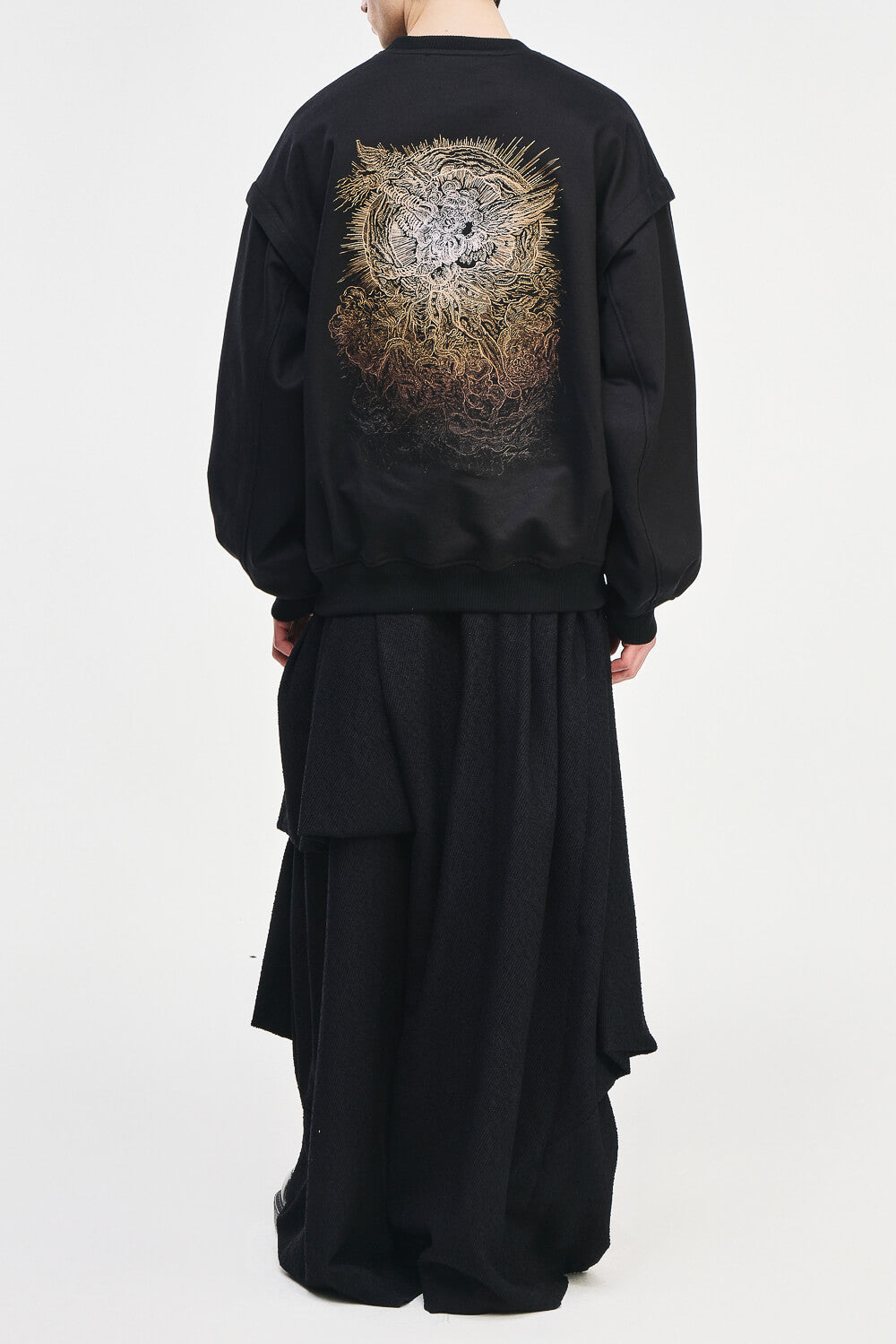 Embroidered Sleeveless Crewneck Sweatshirt Black