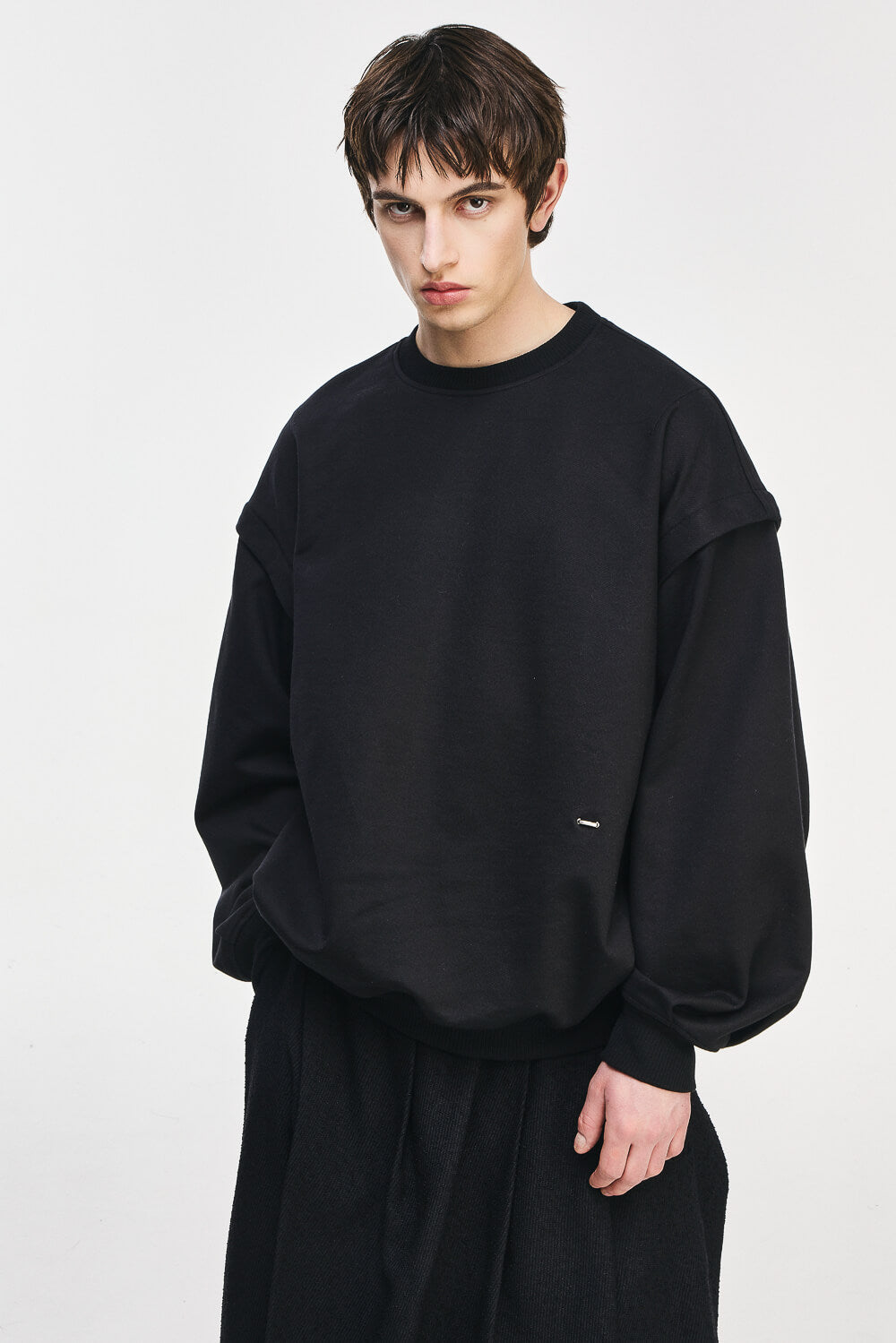 Embroidered Sleeveless Crewneck Sweatshirt Black