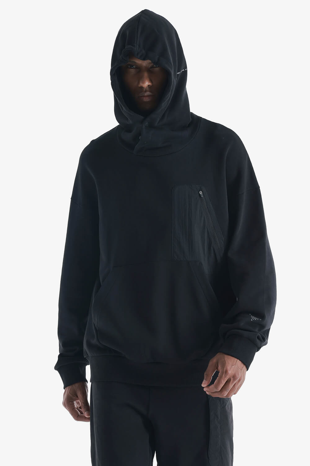 Frisson Pull Over Hoodie Black