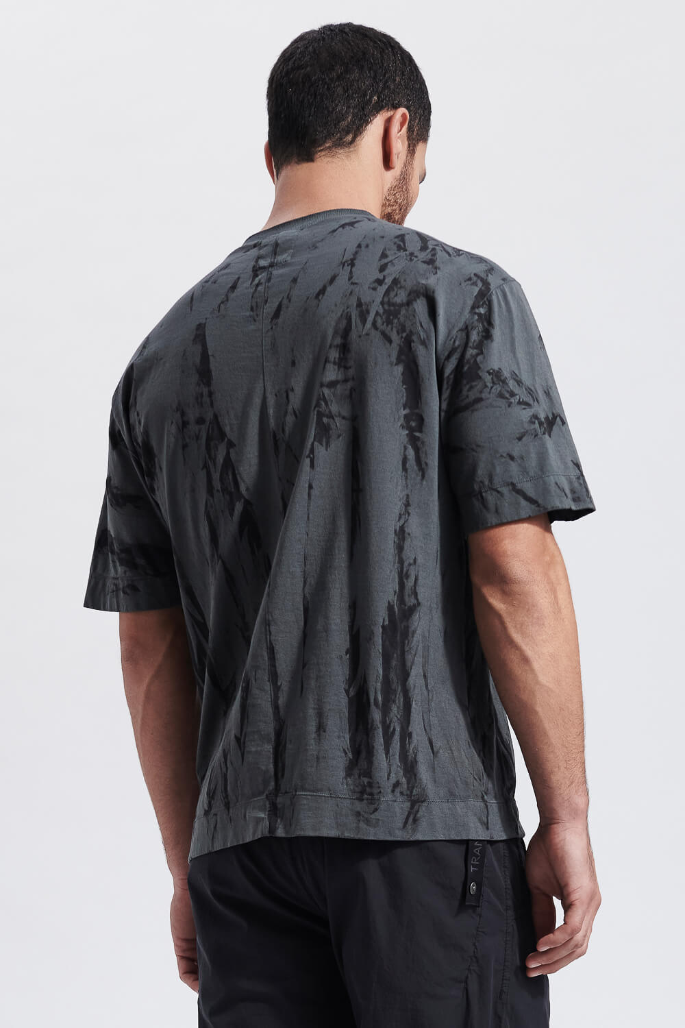 Front Pocket Graphic Design T-Shirt Dark Grey