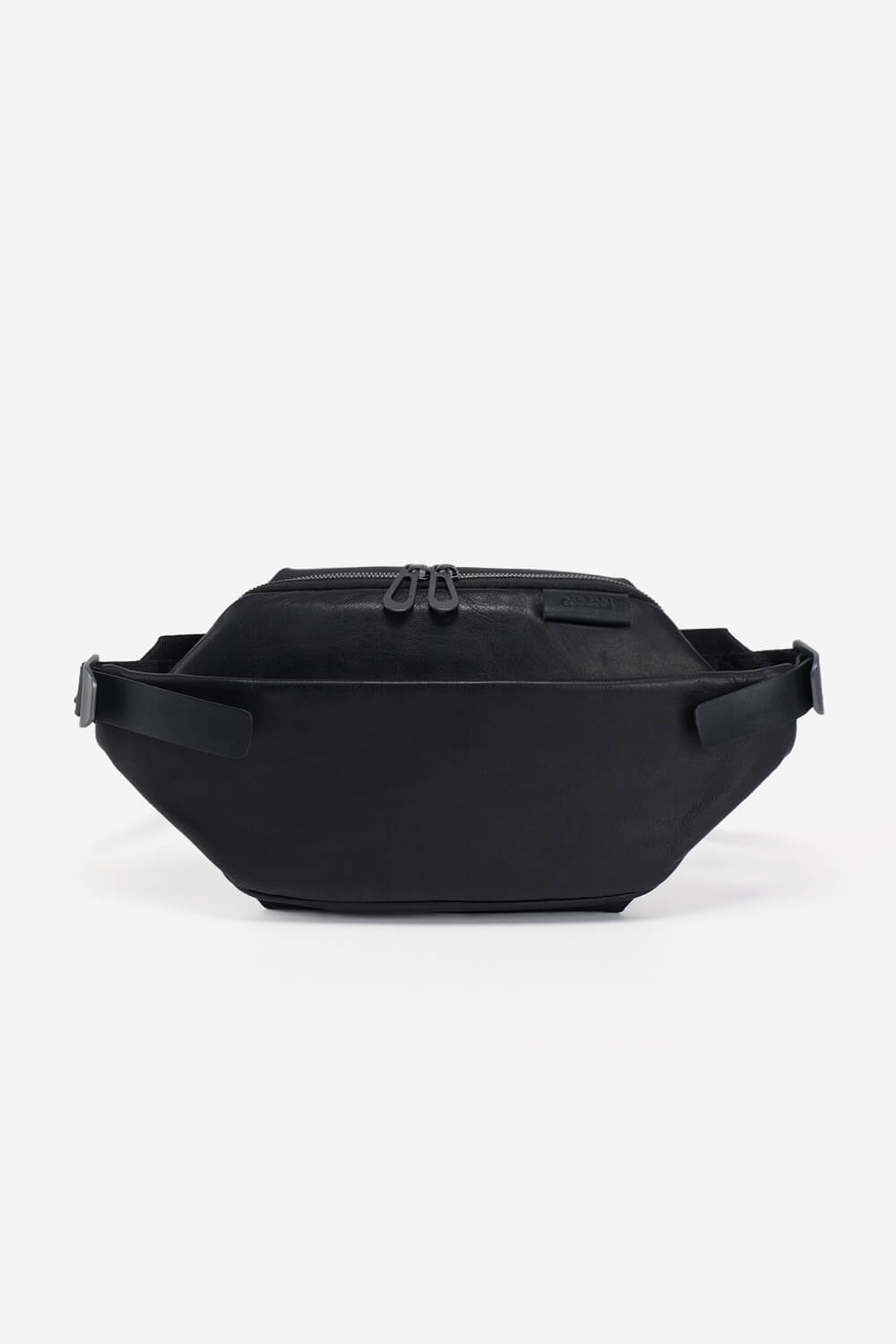 Isarau S Alias Crossbody Bag Black