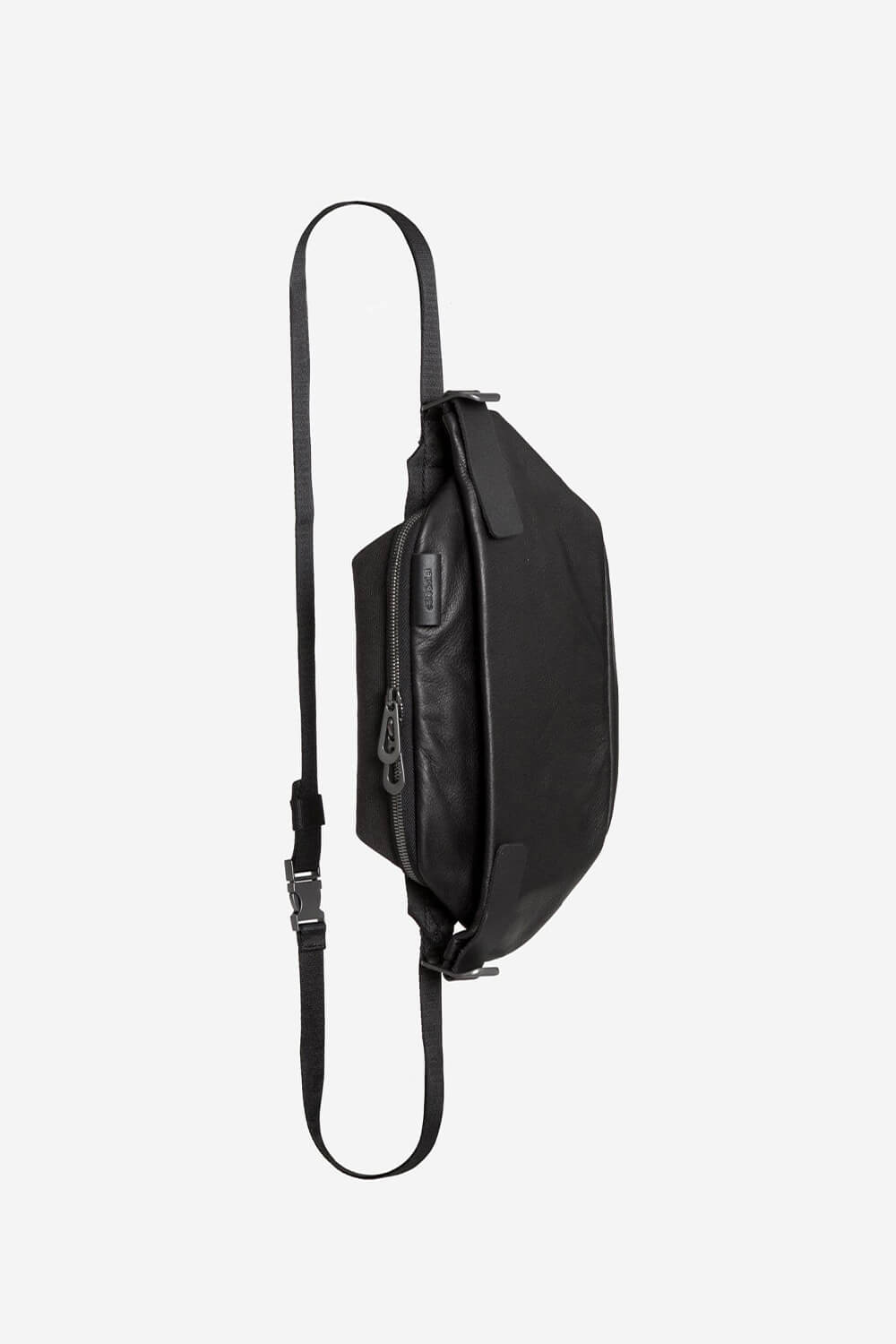 Isarau S Alias Crossbody Bag Black