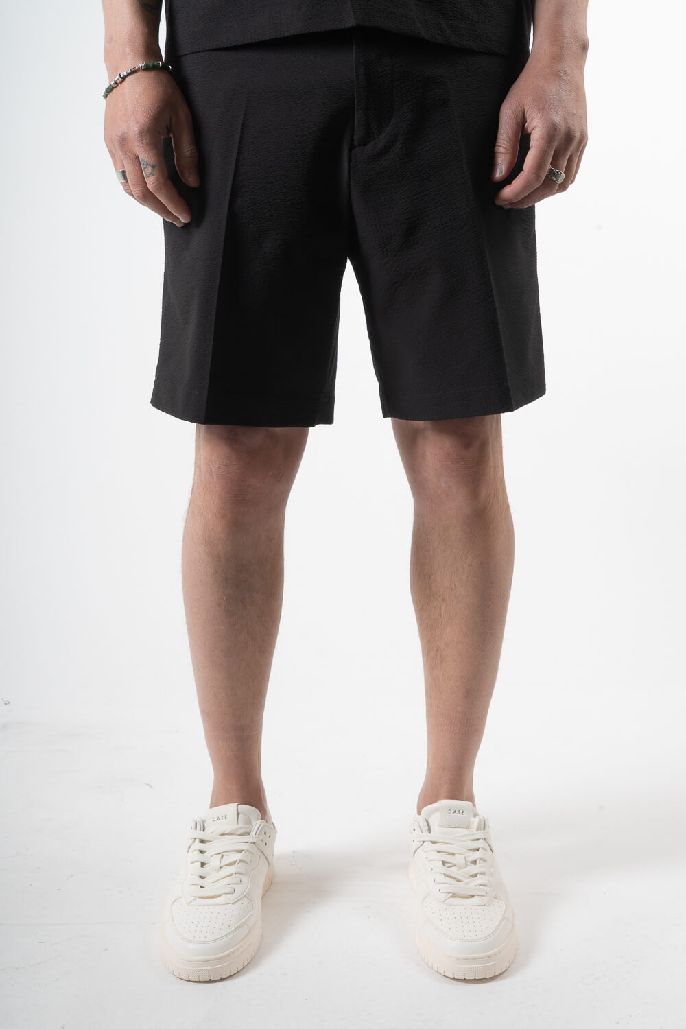 Leo Seersucker Short Black