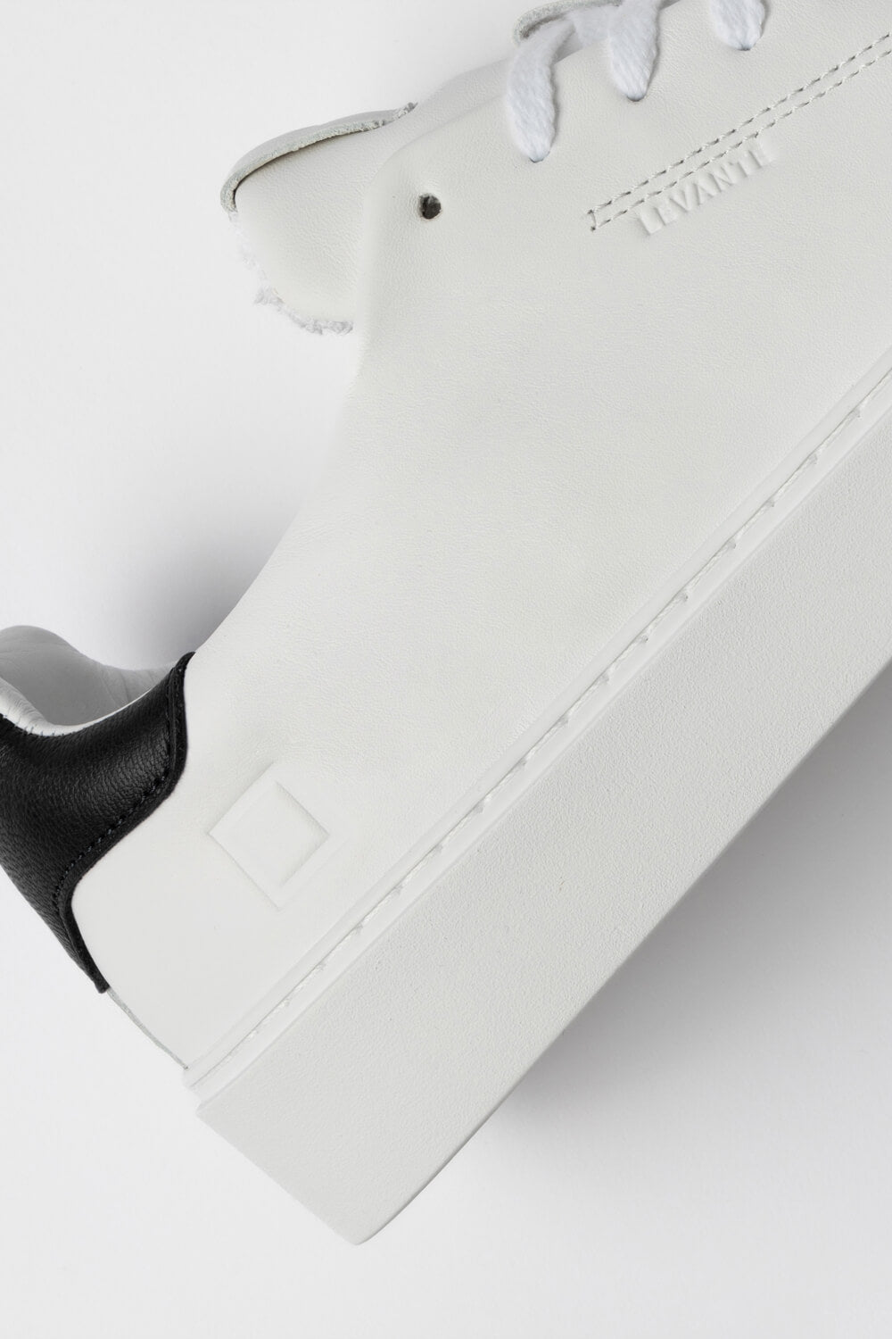Levante Calf Sneaker White/Black