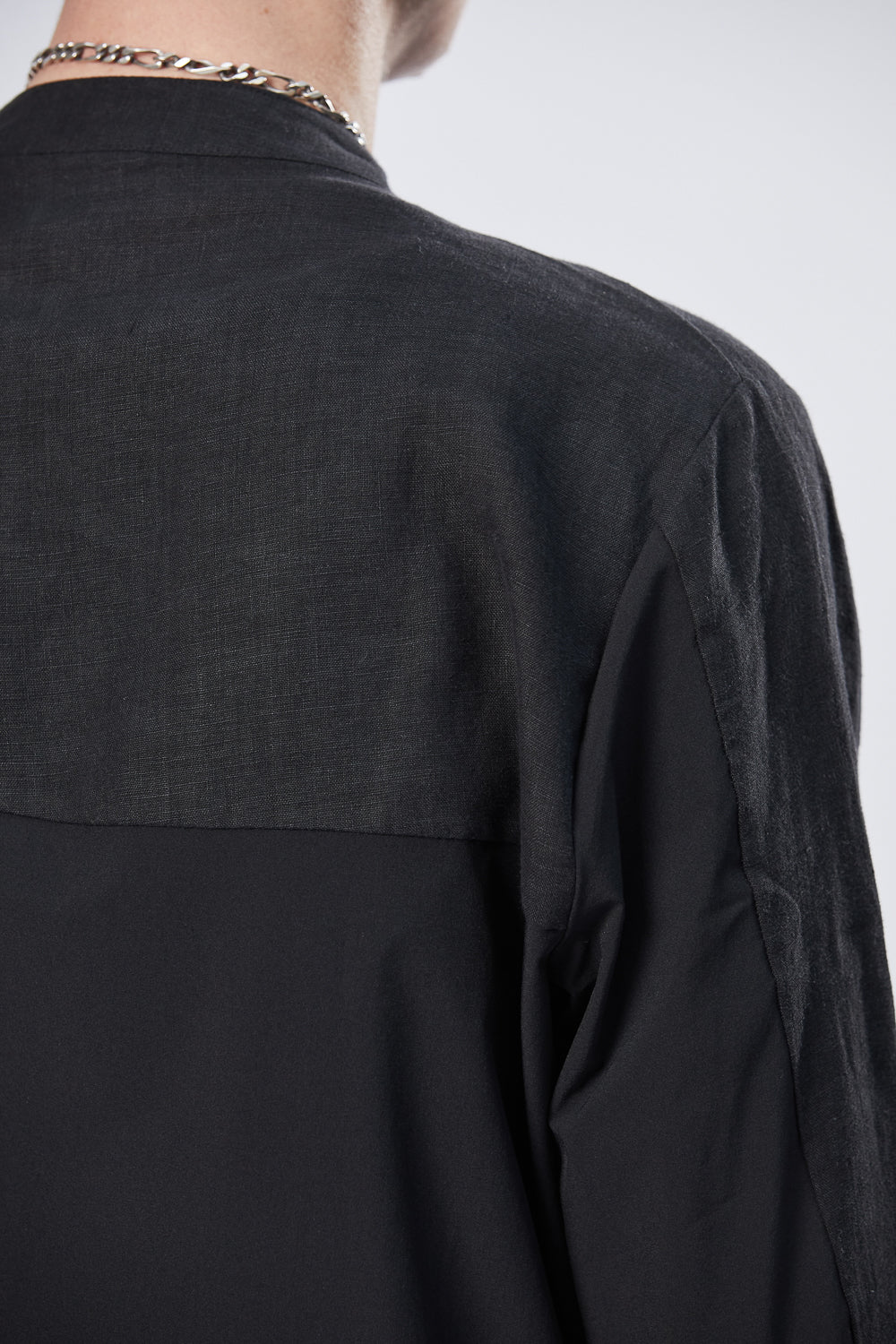 Buy the Thom Krom M H 147 Shirt in Black at Intro. Spend £50 for free UK delivery. Official stockists. We ship worldwide.