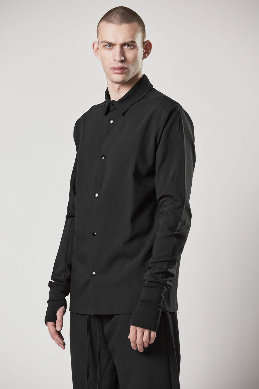 M H 156 Overshirt Black