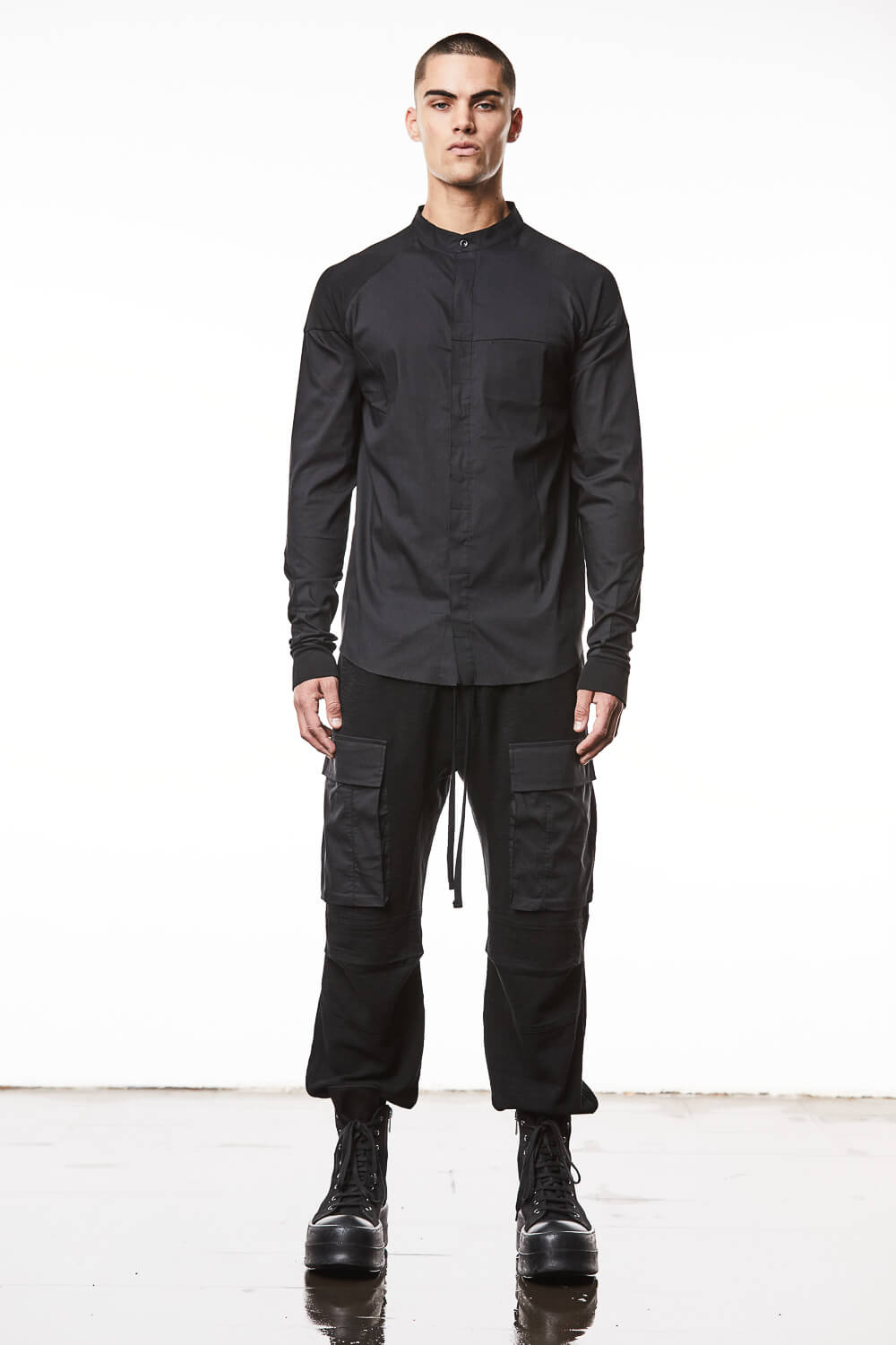 M H 160 Stand Up Collar Shirt Black