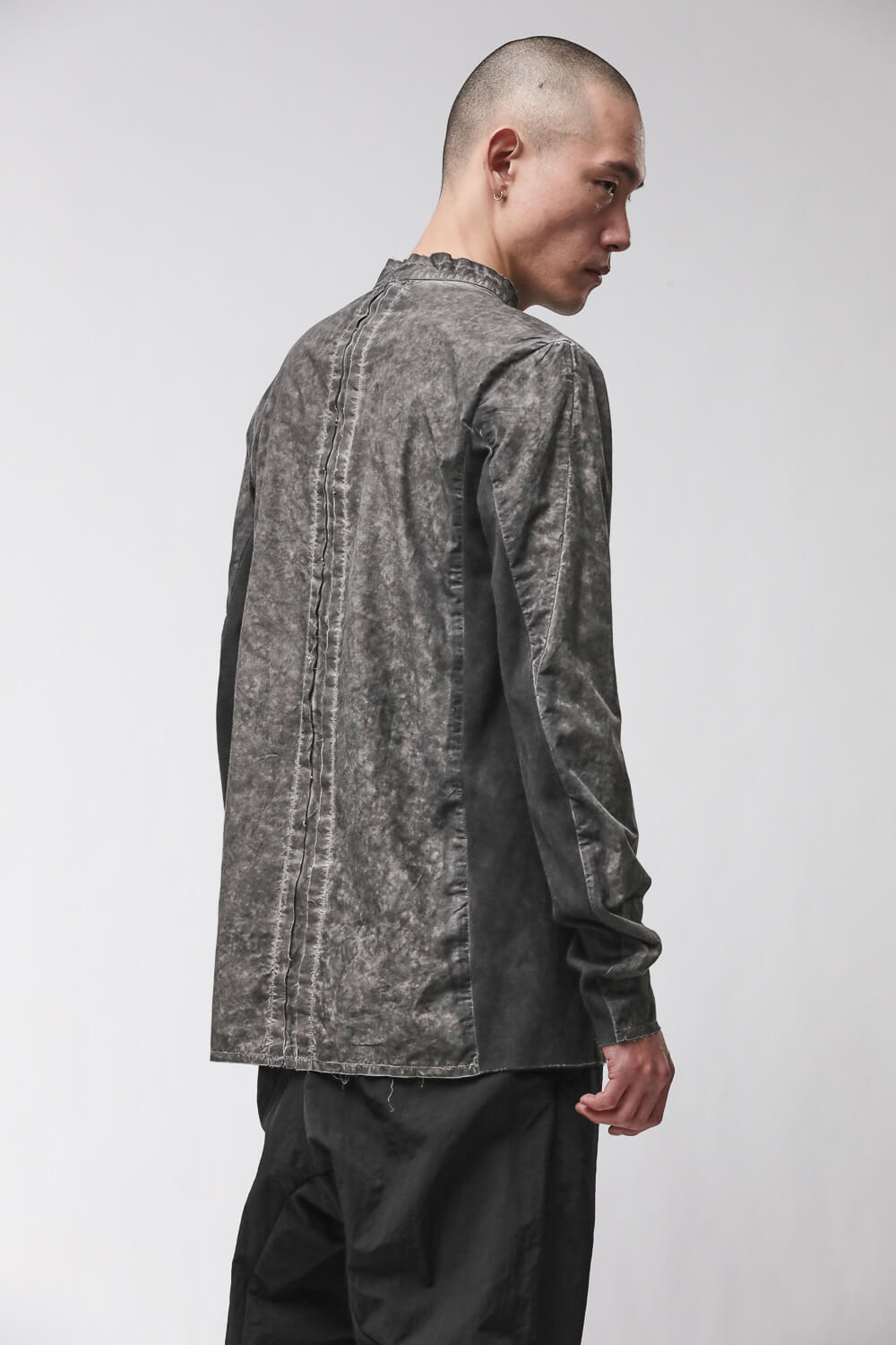M H 184 Raw Hems Stand-Up Collar Shirt Grey