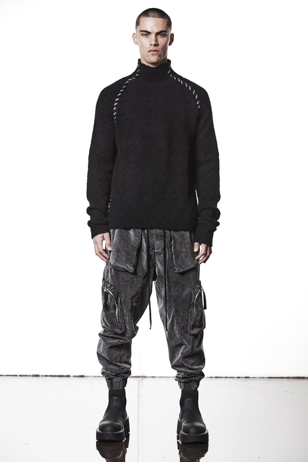 M K 125 Alpaca Turtle Neck Knit Black