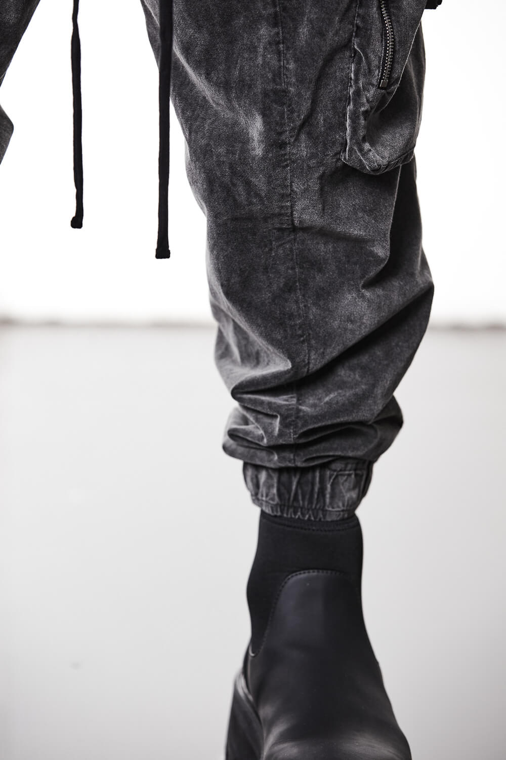 M P 21 Velvet Cargo Pants Grey