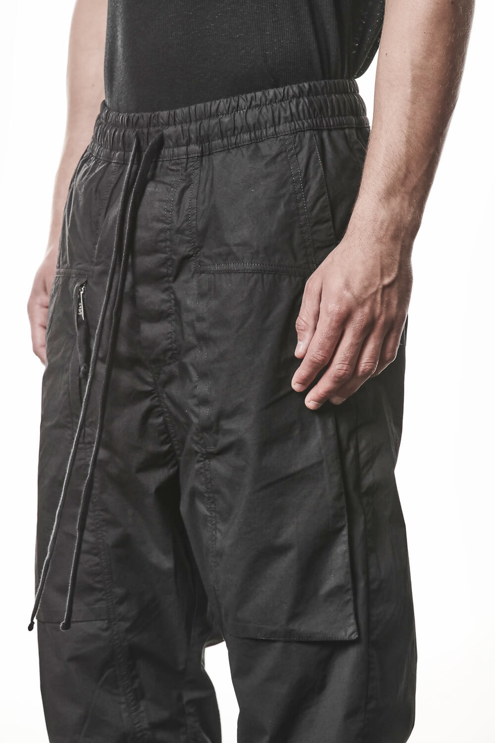 M P 34 Front Patched Pockets Detail Trousers Black