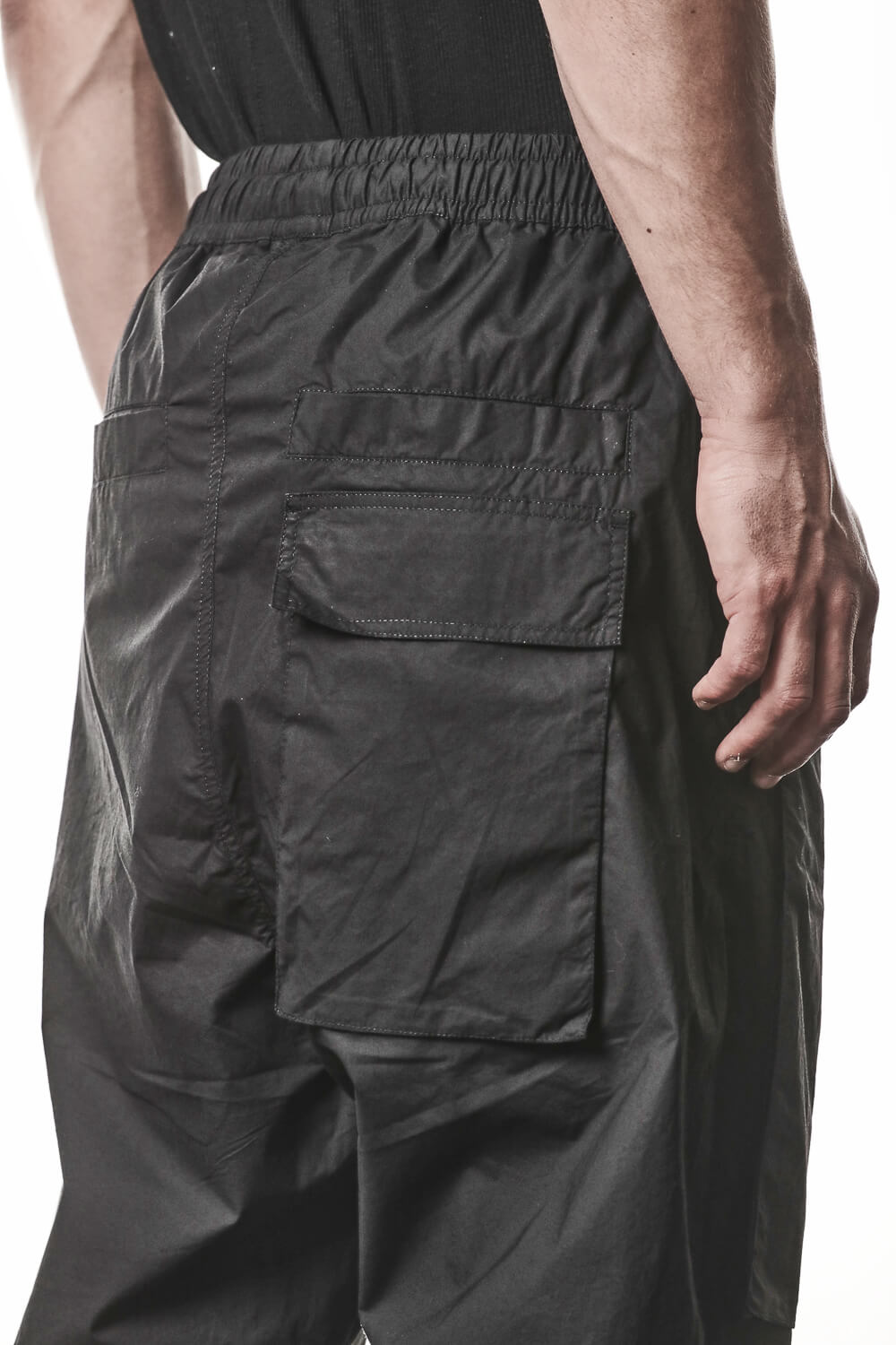M P 34 Front Patched Pockets Detail Trousers Black