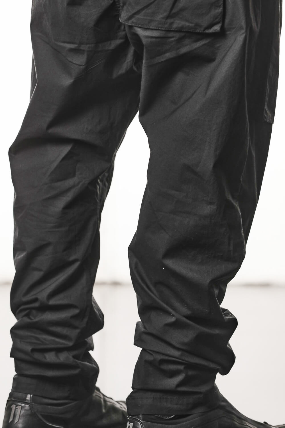 M P 34 Front Patched Pockets Detail Trousers Black