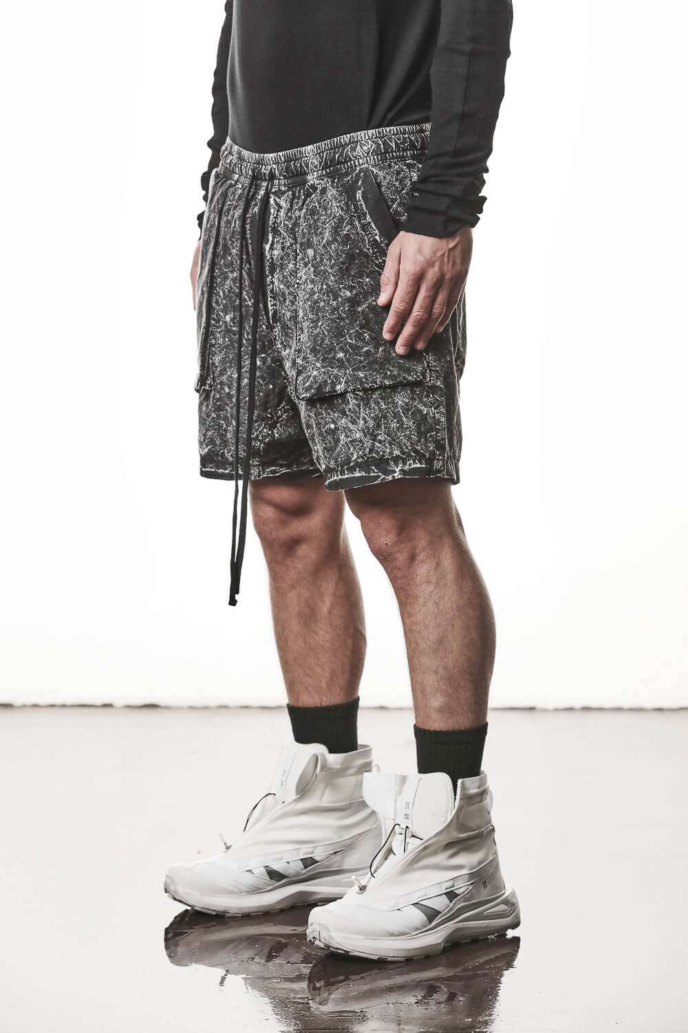 M P 37 Organic Cotton Shorts Black Marble