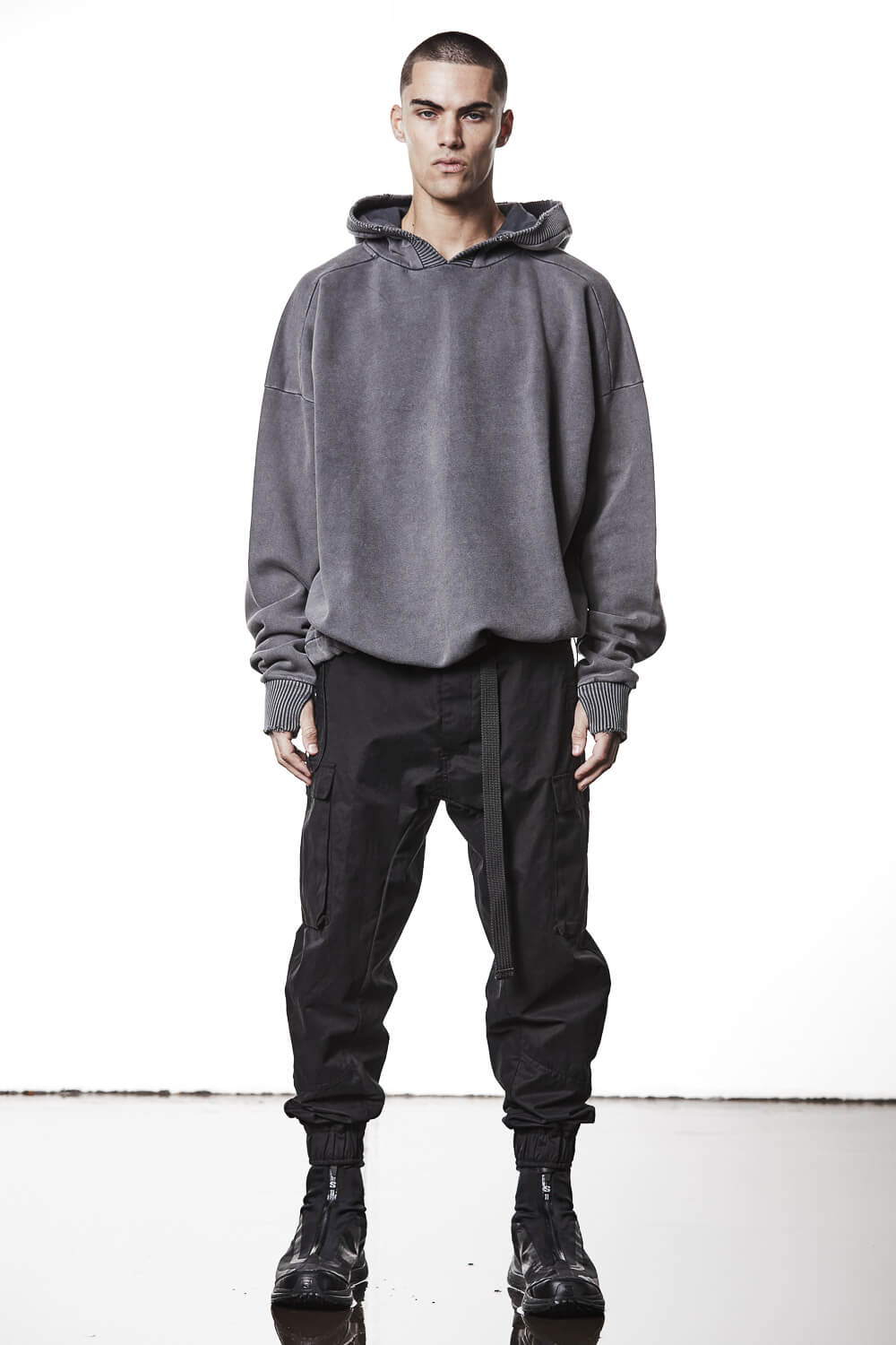 M S 186 Oversized Cropped Hoodie Grey