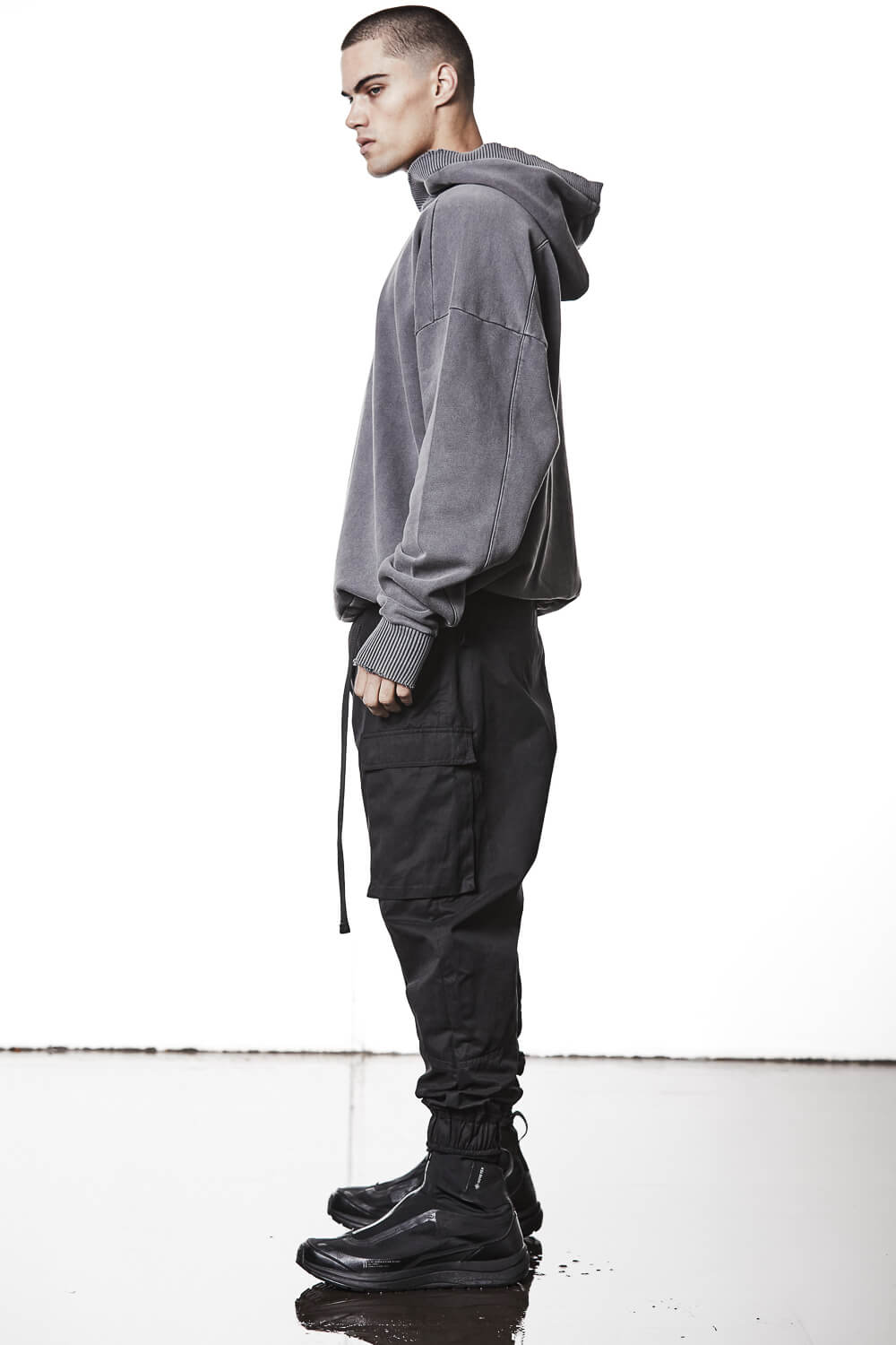 M S 186 Oversized Cropped Hoodie Grey