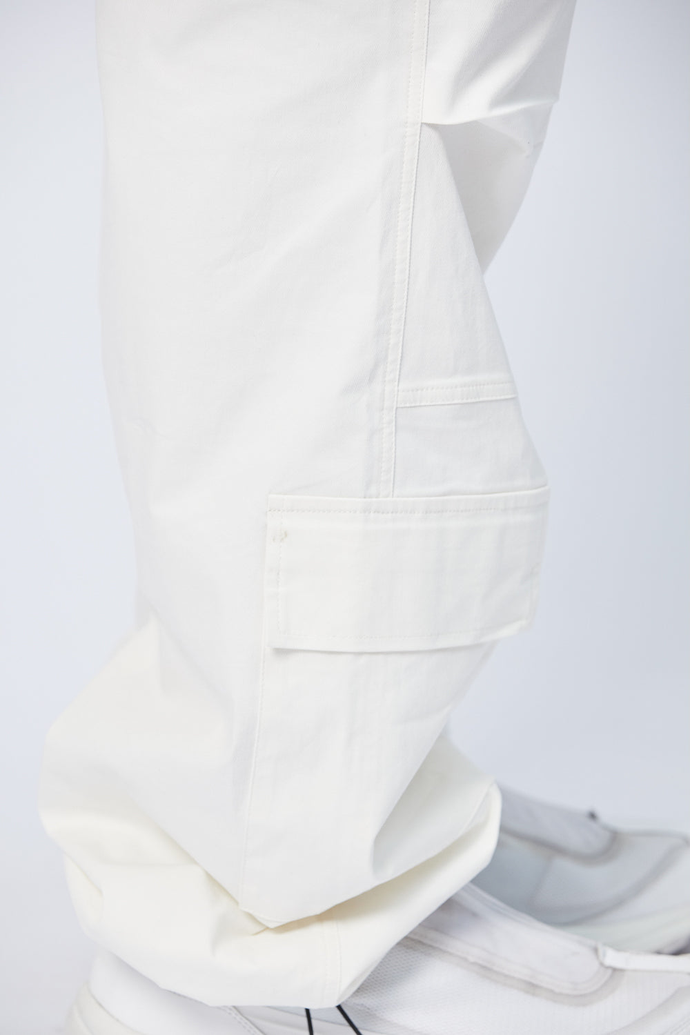 Buy the Thom Krom M ST 441 Sweatpants in Cream at Intro. Spend £50 for free UK delivery. Official stockists. We ship worldwide.