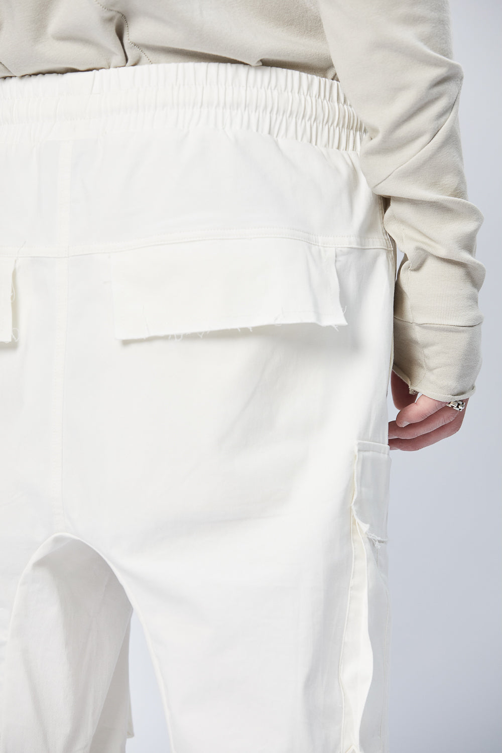 Buy the Thom Krom M ST 441 Sweatpants in Cream at Intro. Spend £50 for free UK delivery. Official stockists. We ship worldwide.