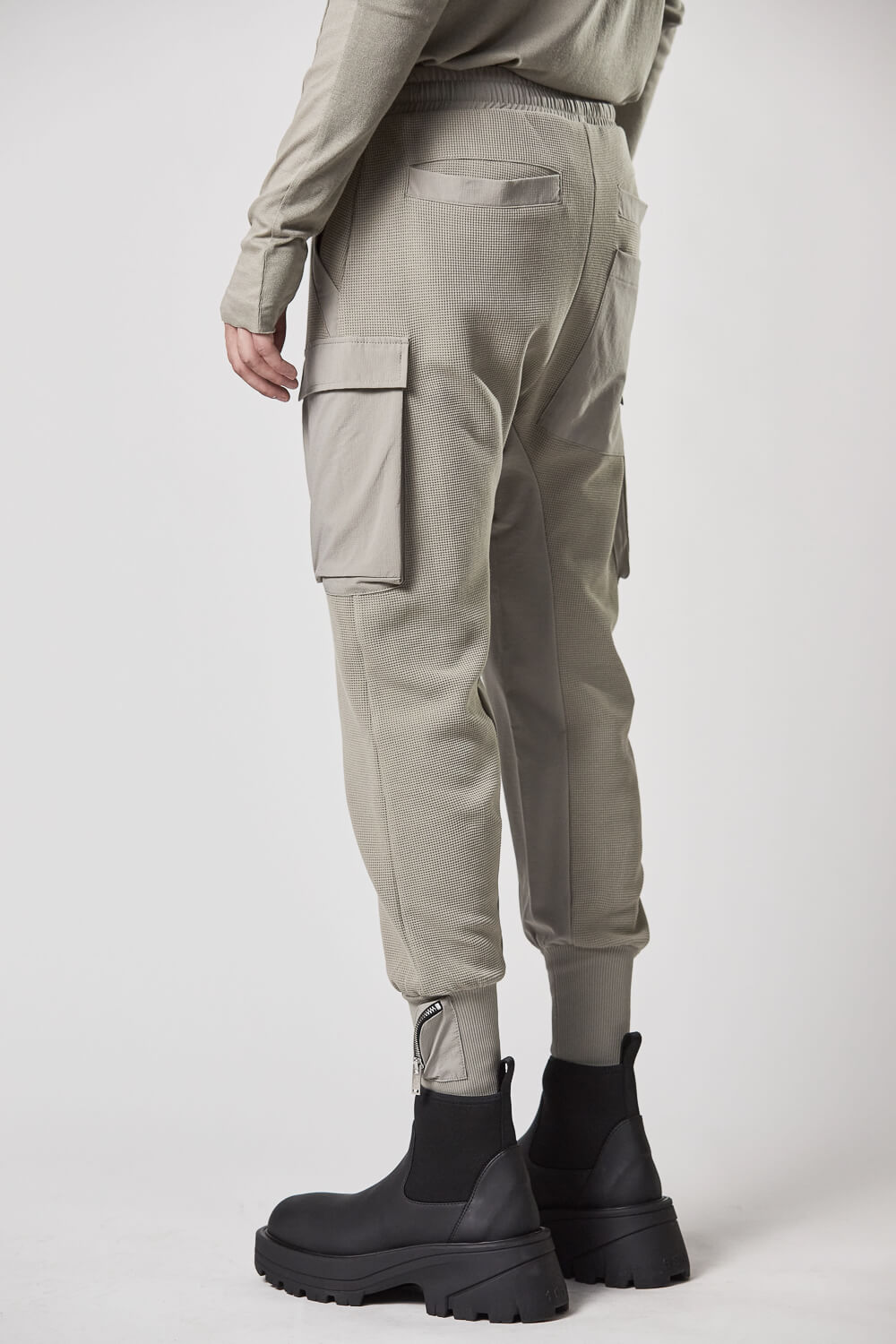 M ST 448 Cargo Sweatpants Sand