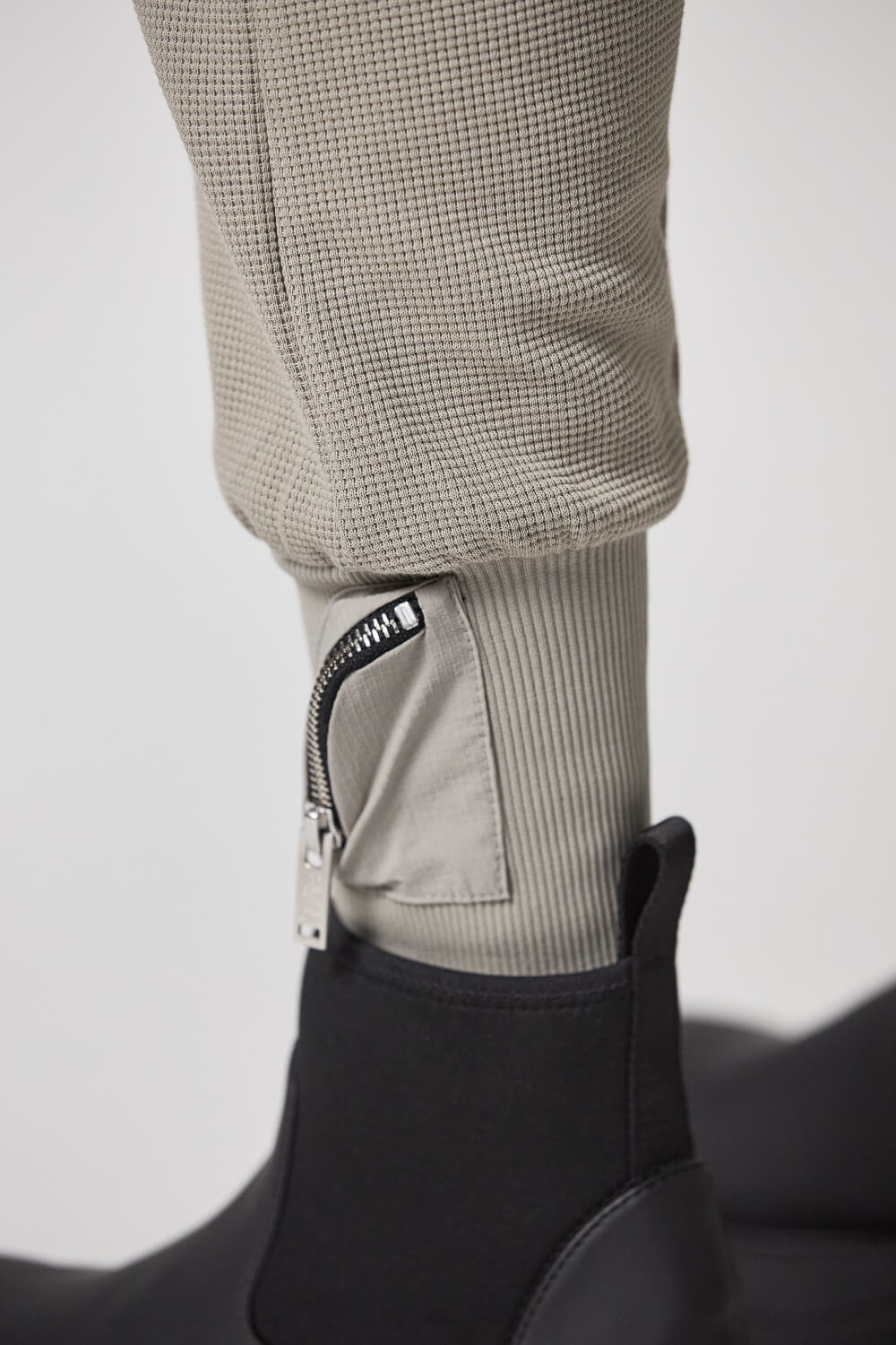 M ST 448 Cargo Sweatpants Sand