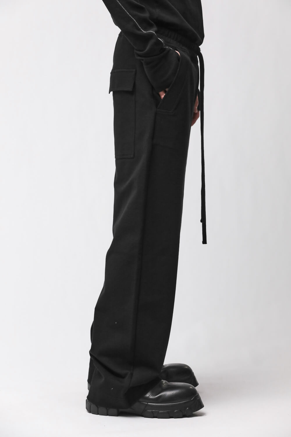 M ST 534 Wide Leg Trousers Black