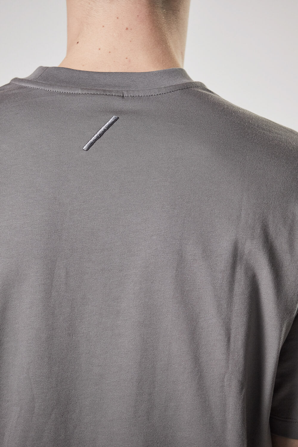 M TS 825 Relaxed Fit Round Neck T-Shirt Ash Grey