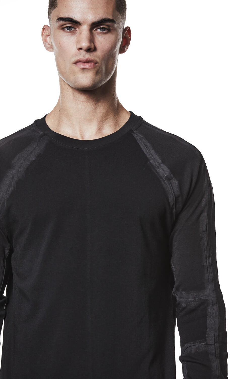 M TS 907 Hand Painted Details T-Shirt Black