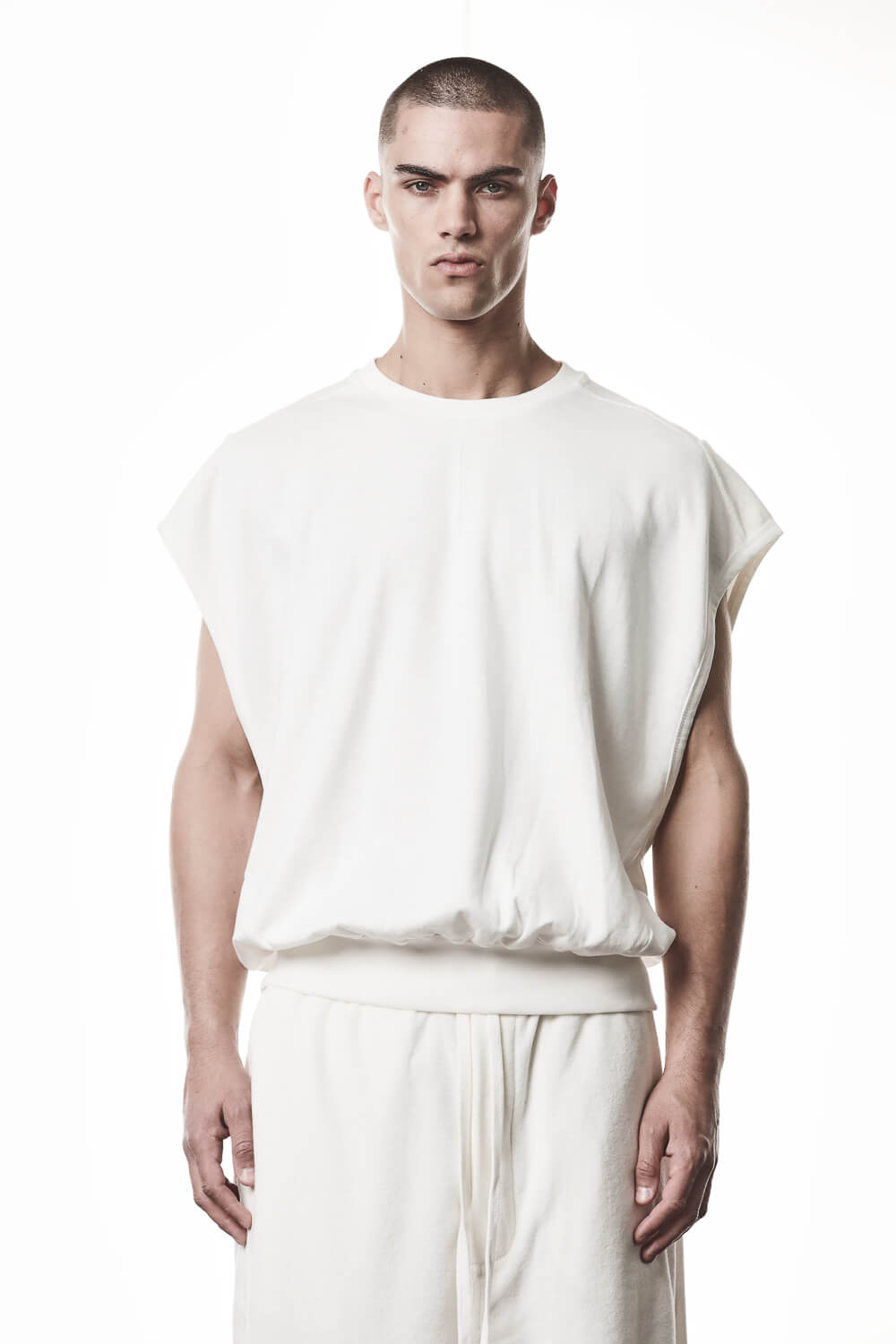 M TS 917 Crewneck Sleeveless T-Shirt Off White