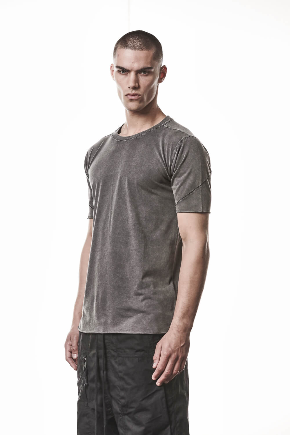 M TS 924 Raw Cut Hem T-Shirt Dark Grey
