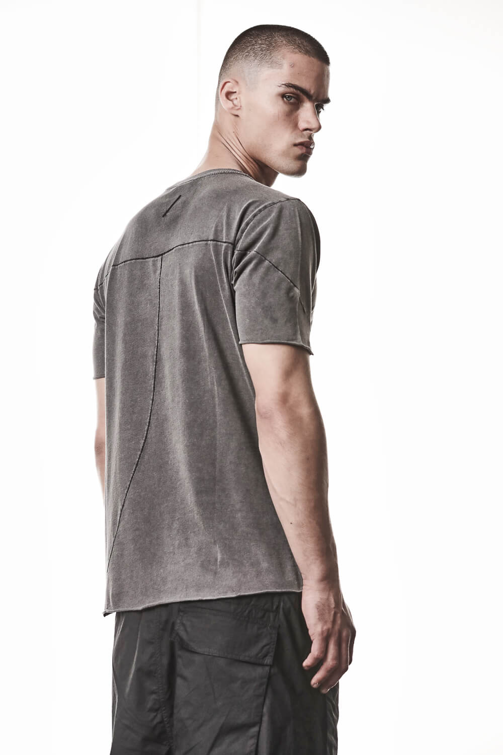 M TS 924 Raw Cut Hem T-Shirt Dark Grey