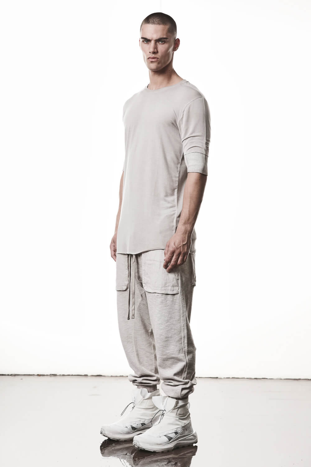 M TS 940 Raw Cut Hem Crew Neck T-Shirt Light Beige