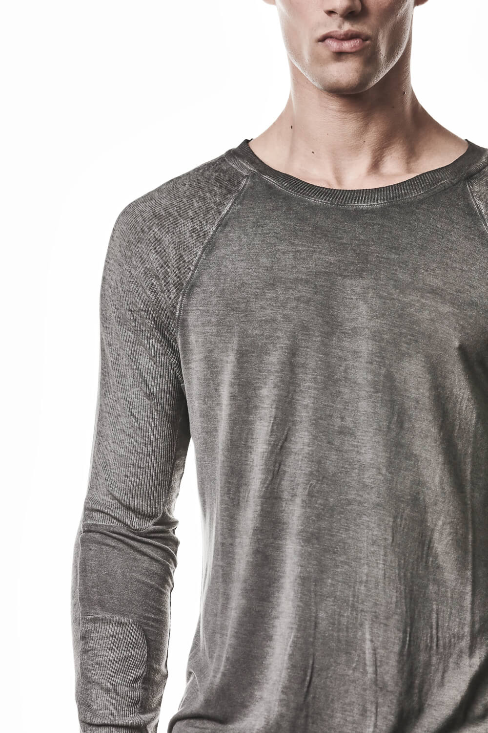 M TS 941 Raglan Details L/S T-Shirt Grey