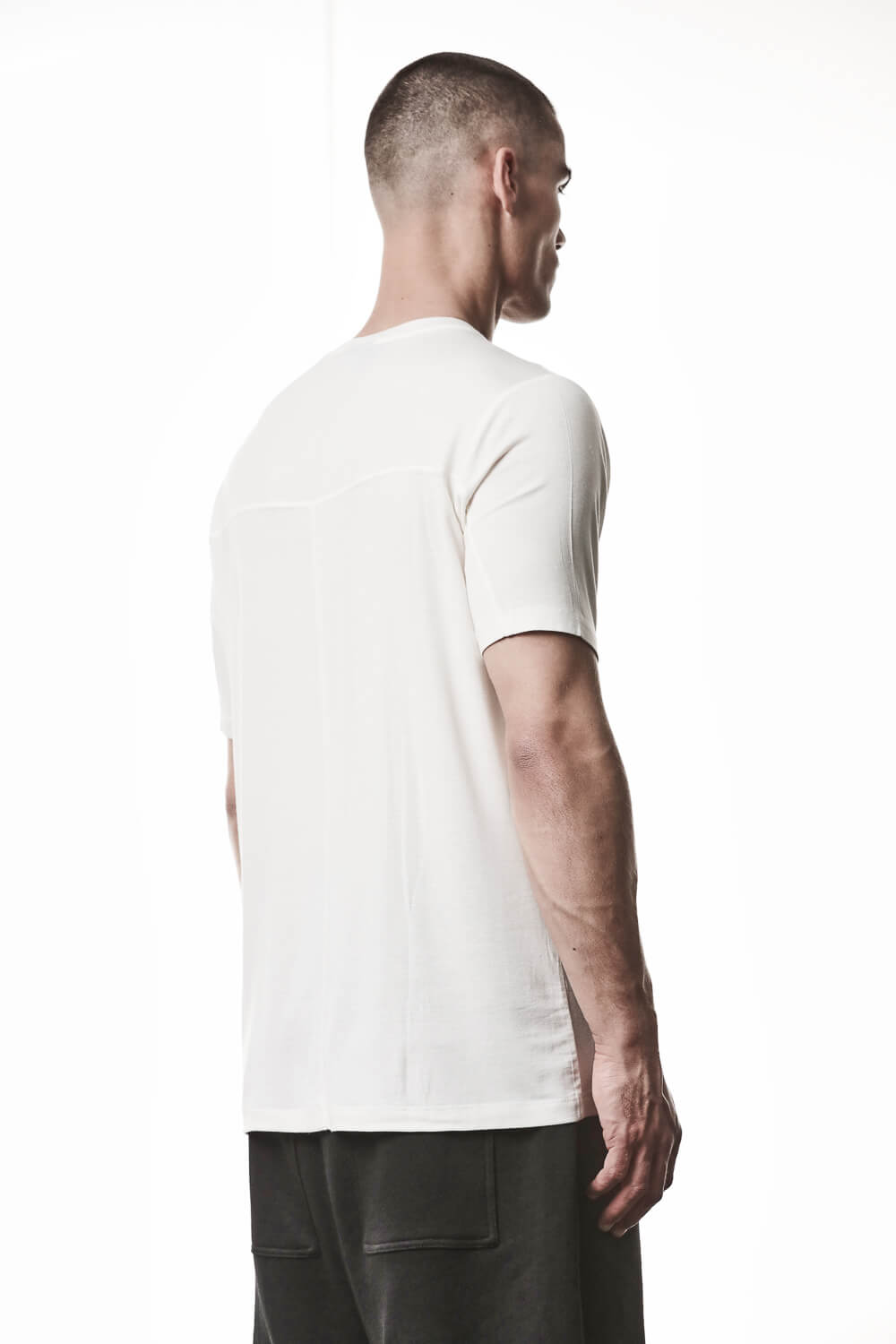 M TS 945 V-Neck T-Shirt Off White
