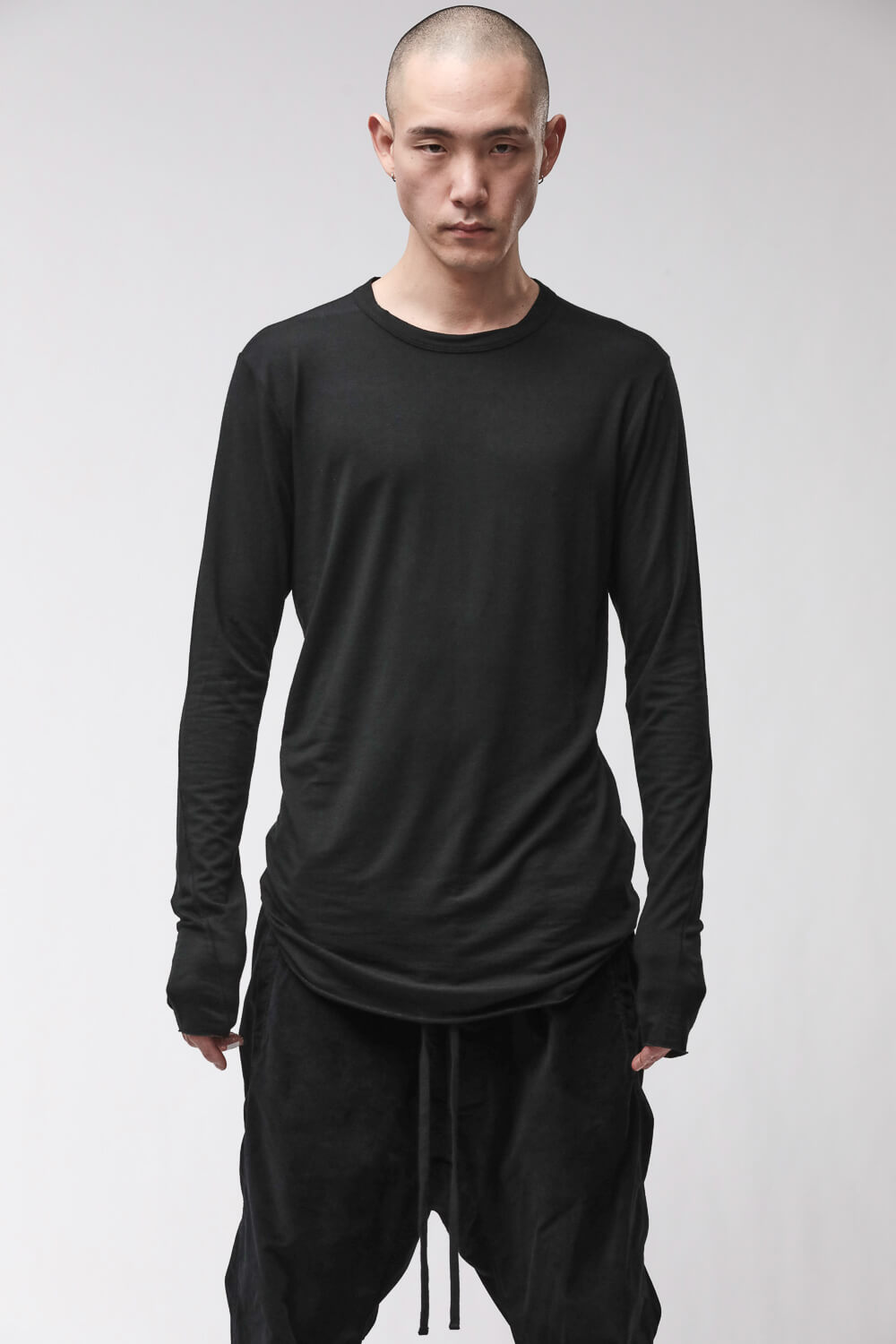 M TS 961 L/S Raw Hem Stitching Detail T-Shirt Black