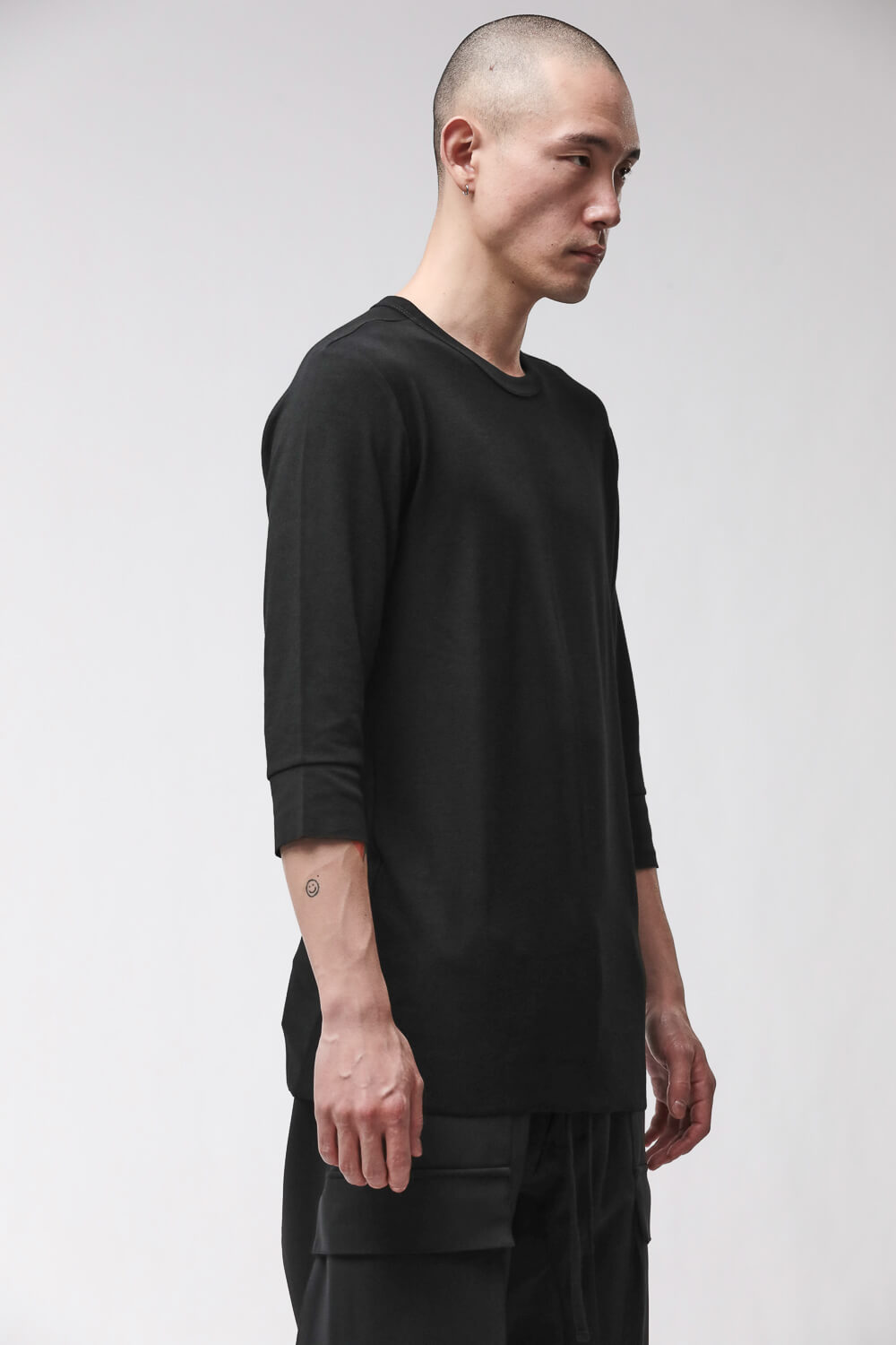 M TS 978 Round Neck 3/4 Sleeve T-Shirt Black