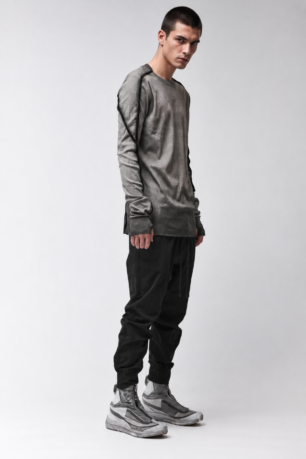M TS 960 Cotton Blend Long-Sleeve T-Shirt W/ Thumbhole Detail Grey