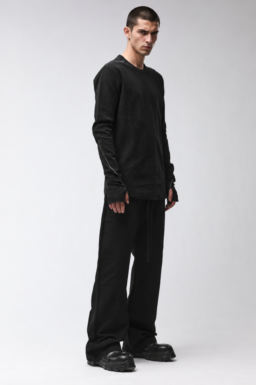M TS 1001 Cotton Blend Long-Sleeve Sweatshirt Black