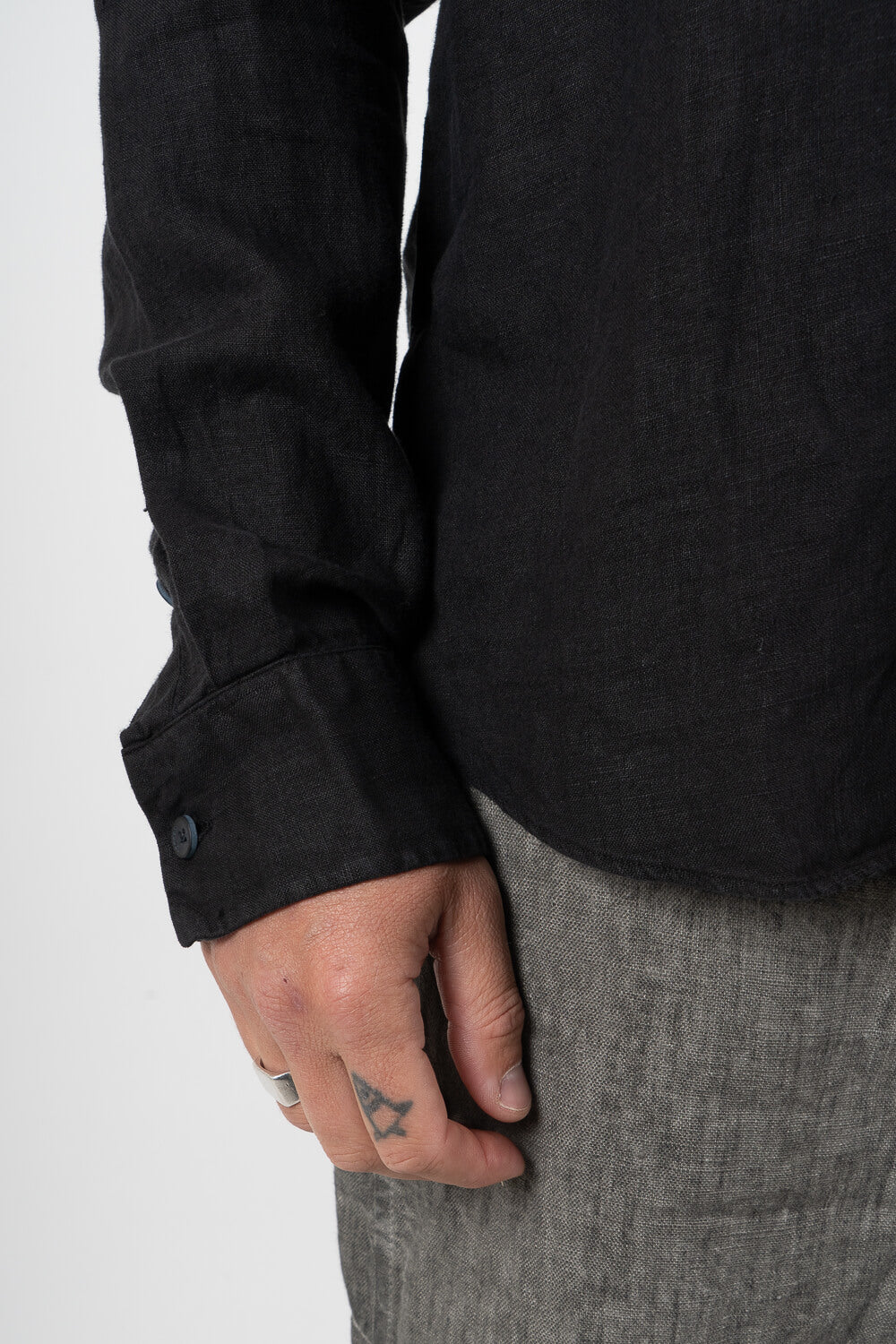 Open Collar Linen Shirt Black