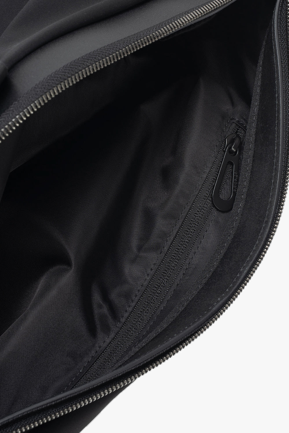 Orne Onyx Crossbody Bag Black