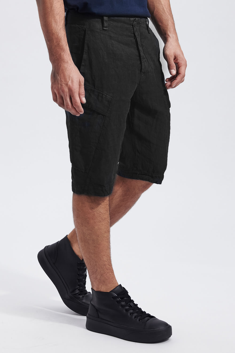 Relaxed Fit Linen Cargo Shorts Black