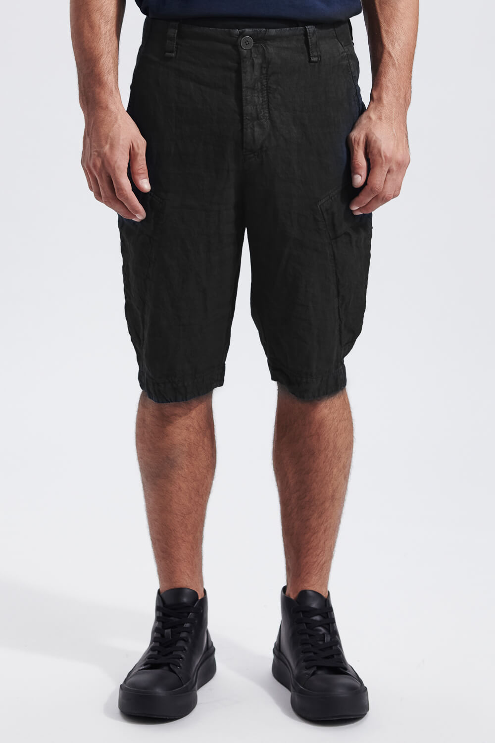 Relaxed Fit Linen Cargo Shorts Black