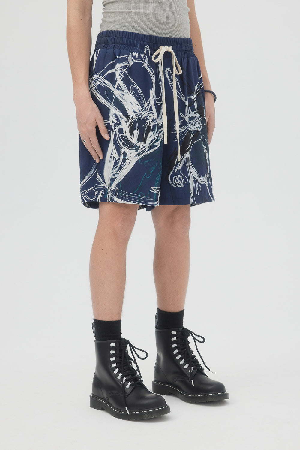 Buy the Domrebel Roo Shorts in Blue at Intro. Spend £50 for free UK delivery. Official stockists. We ship worldwide.