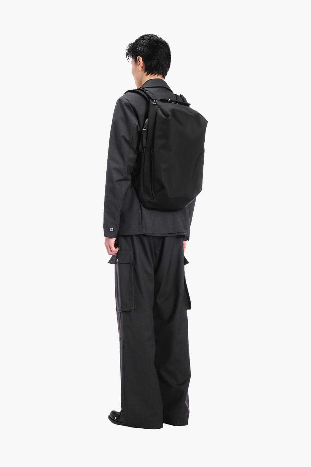 Saru Sleek Backpack Black